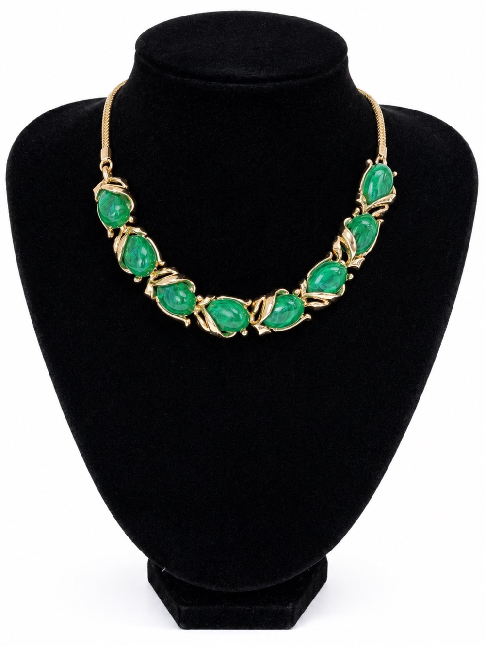 Crown Trifari Green Cabochon Necklace Gold Tone Mid Century Signed Vintage